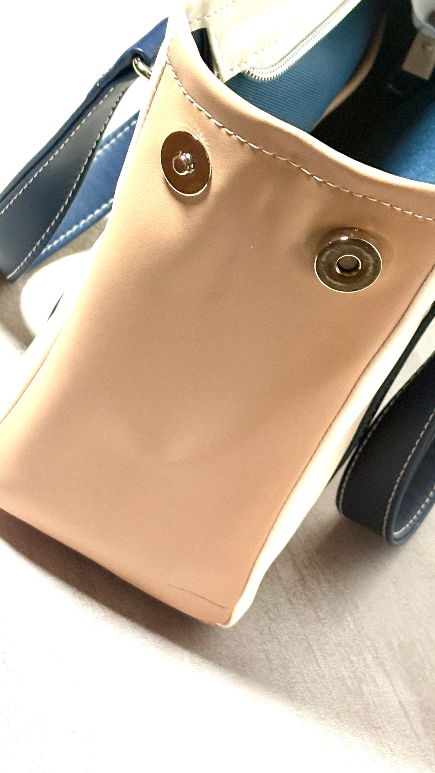 Monroe Handbag - Navy White Tan