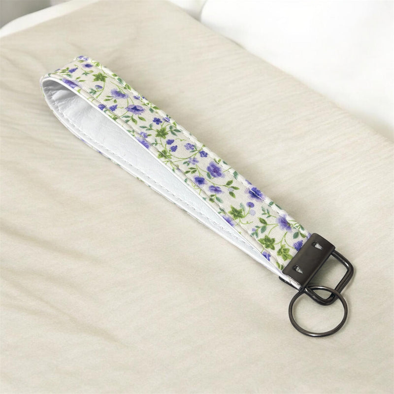 KEY CHAIN WRISTLETS