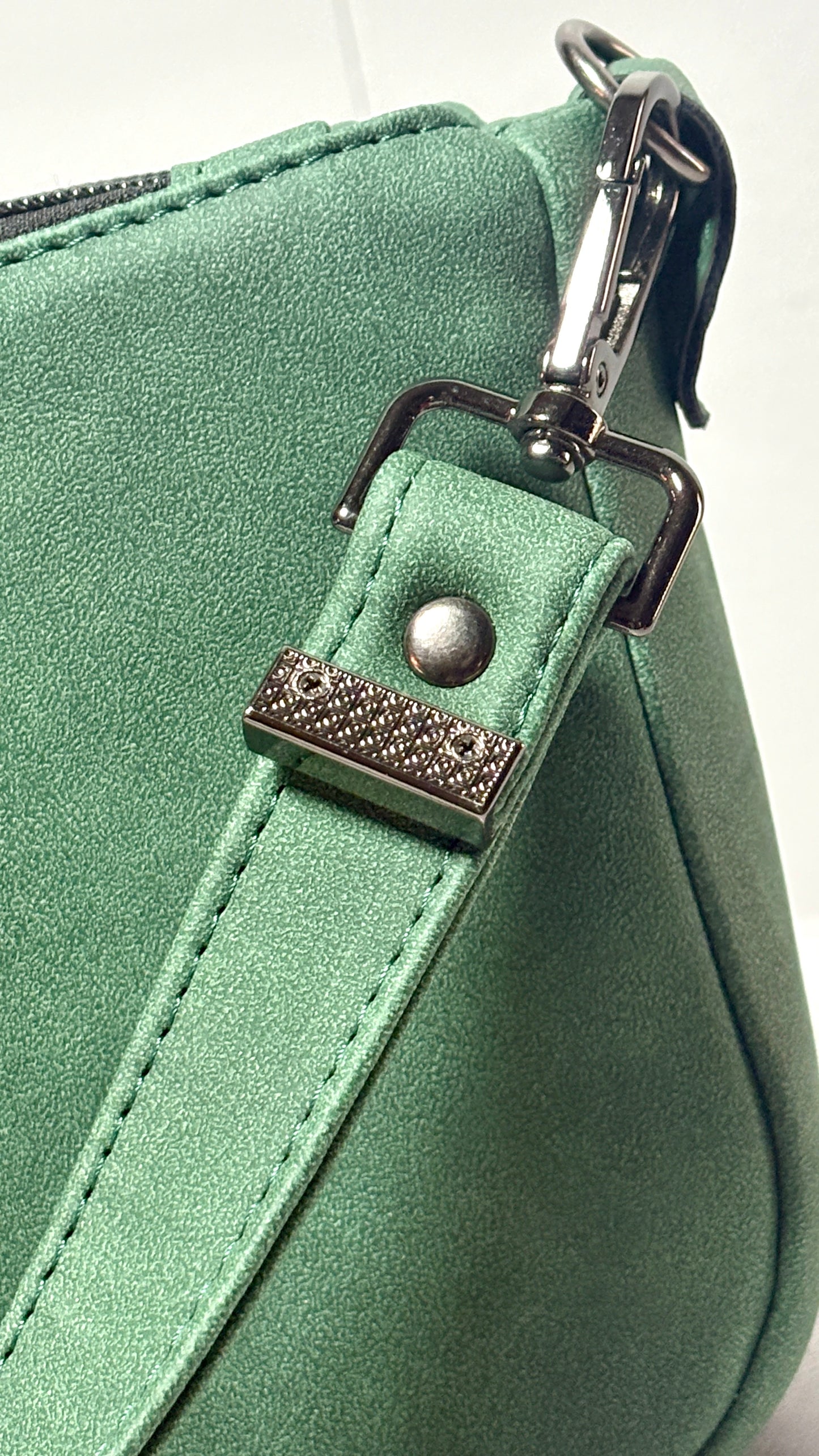 Aries - Green Shoulder Bag