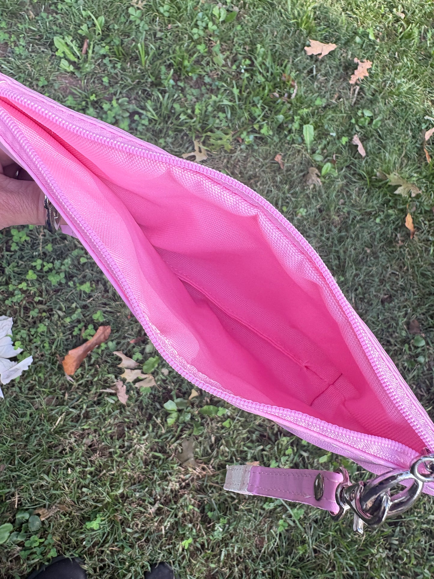 Wristlet Pouch Pink and White