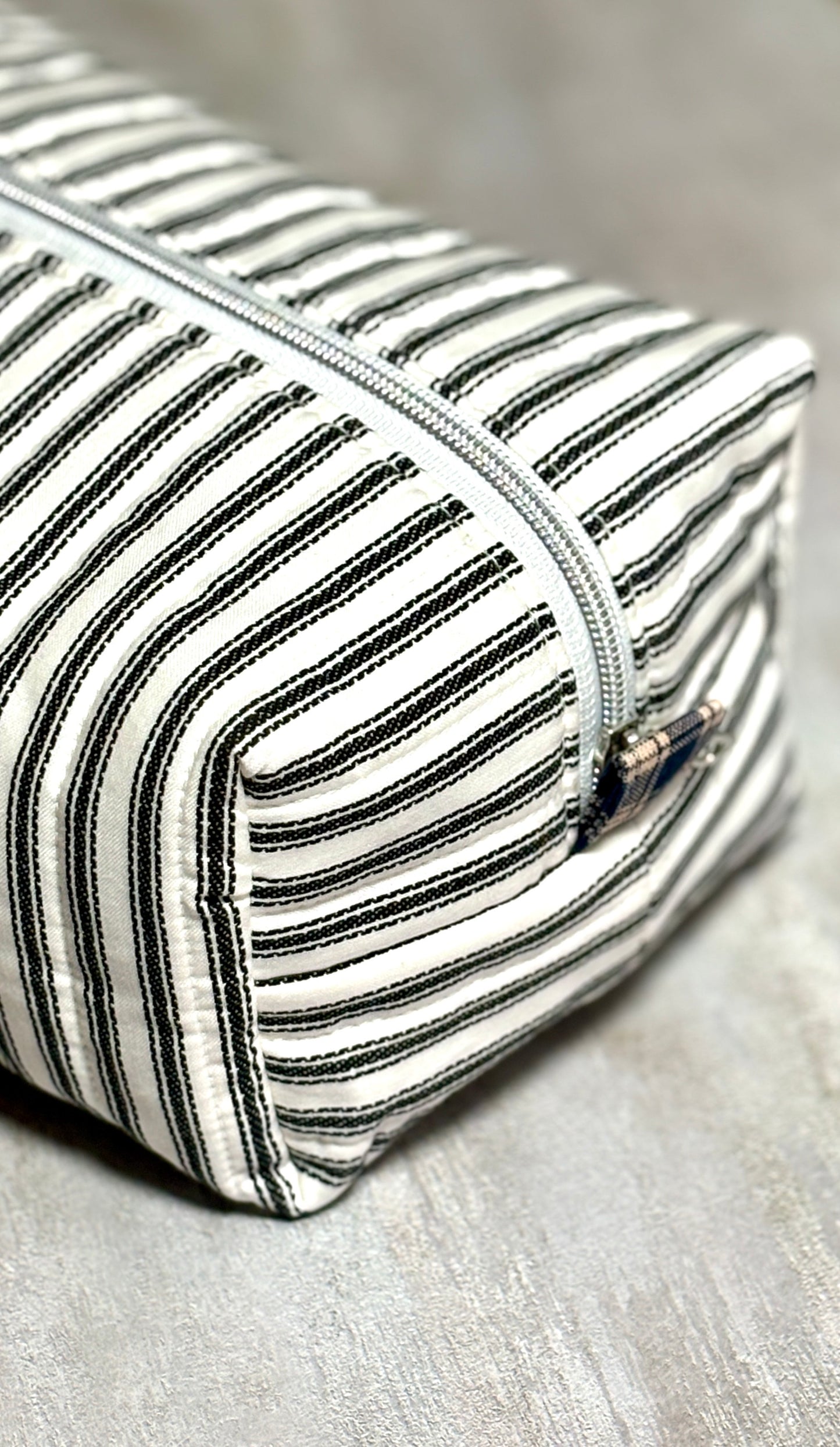 Make-Up/Boxy Bag - Navy White Stipe