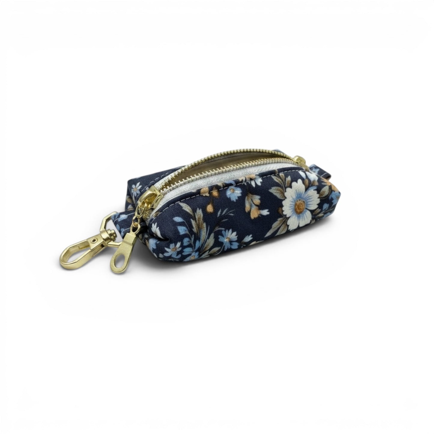 Lipstick/Chapstick Holder Blue Cozy Cottage Zipper Pouch with Lobster Clasp