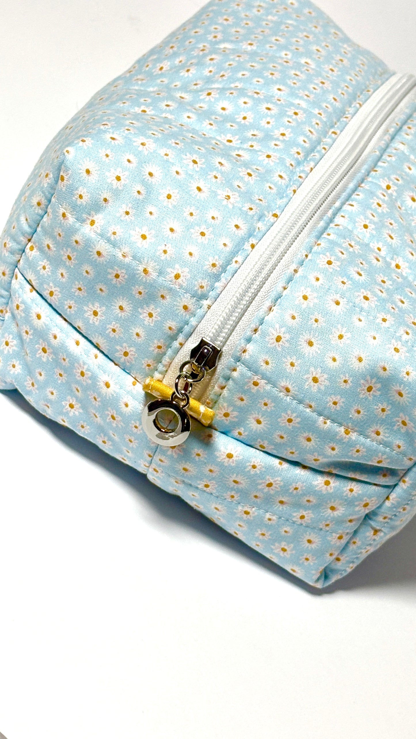 Make-Up/Boxy Bag - Baby Blue